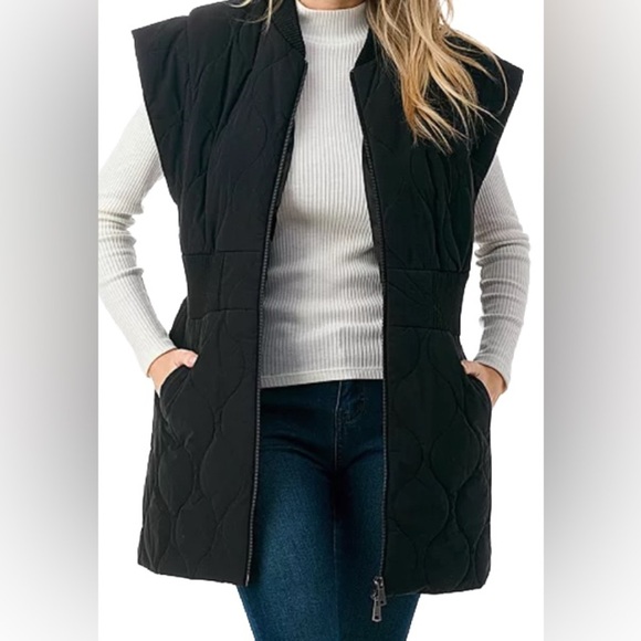 Marcus Adler Women's Zipper Front Quilted Long Vest Size Small NWT - Picture 3 of 3
